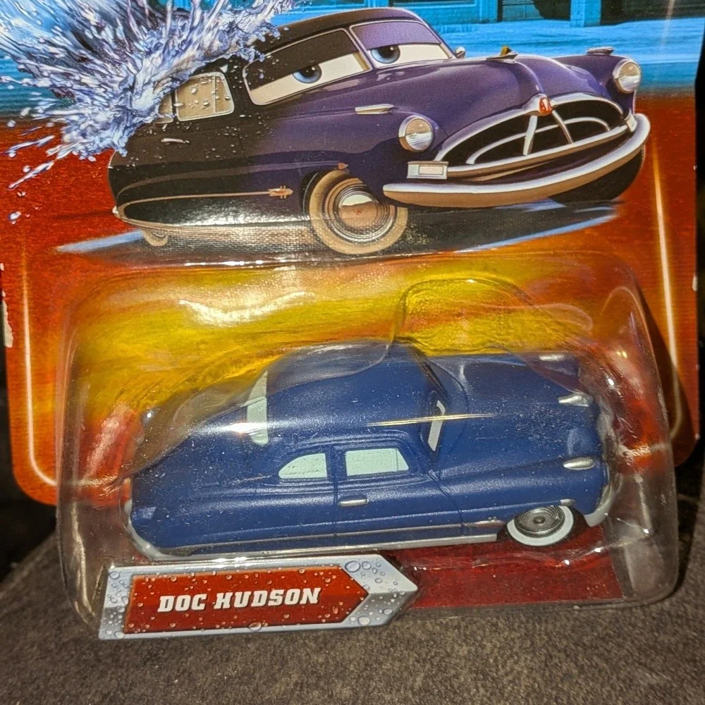 Disney Pixar Cars Color Changers Doc Hudson Diecast 1:55 Mattel T2952‎ New 2009
